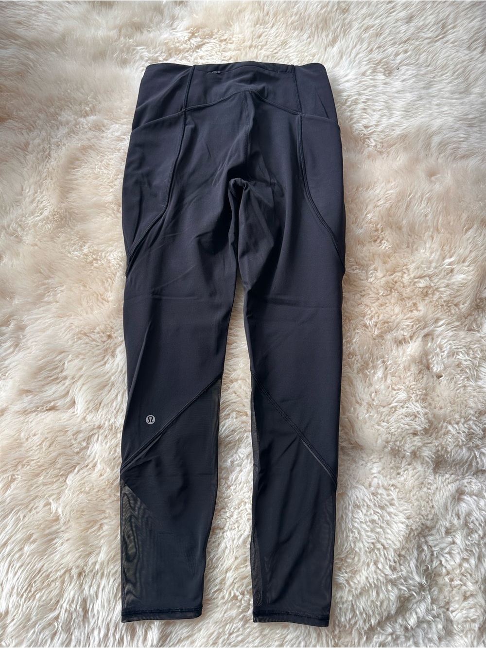 Lululemon Full Length Leggings with Mesh Panels - Black - Size 4 - Picture 5 of 8